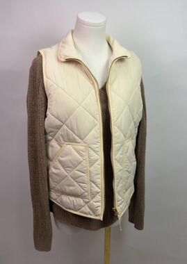 J. Crew Quilted Puffer Vest | Cream Beige Gold | Old Money Outfit | Ski Resort